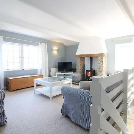 Holiday home Little Crugsillick *